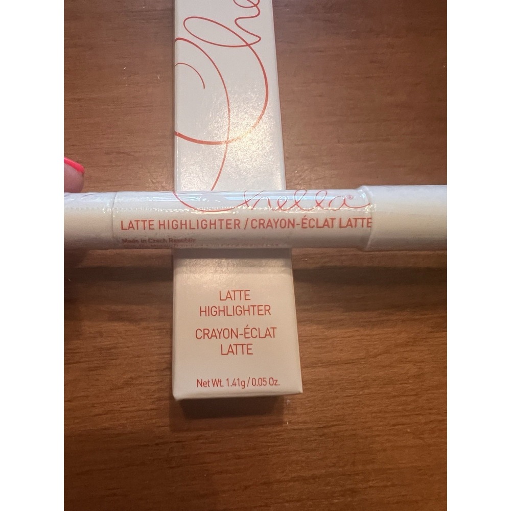 NEW Sealed Chella Highlighter Crayon ~ Latte ~ Full Size‎ 0.05 Oz